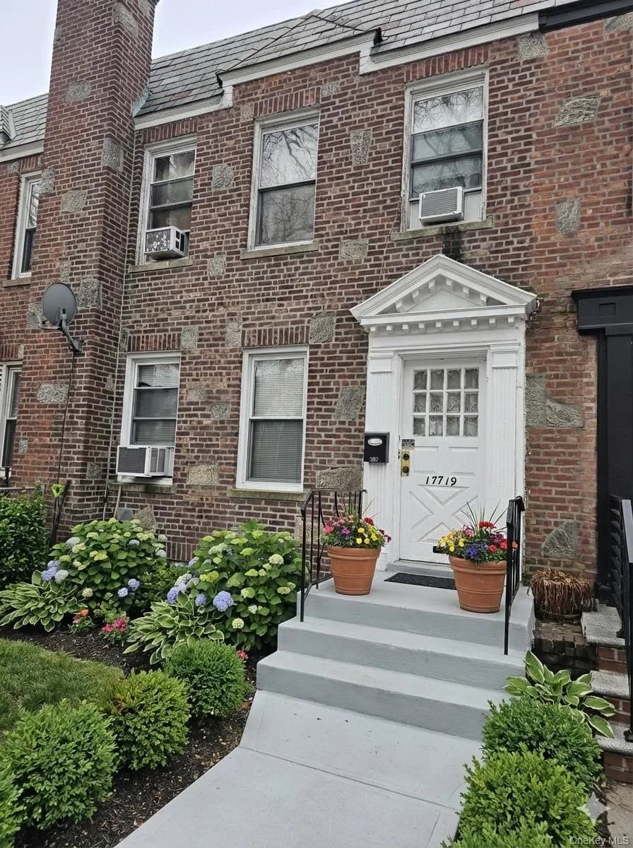 Duplex in Jamaica, NY