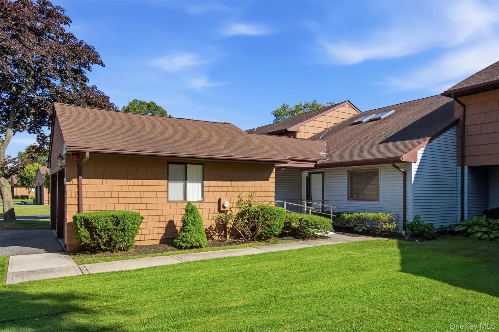 Condominium in Smithtown, NY