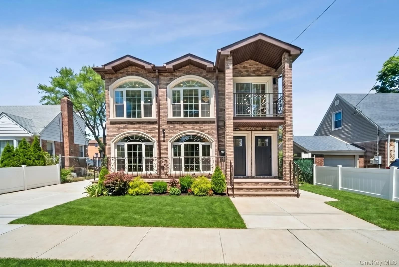 Duplex in Rosedale, NY