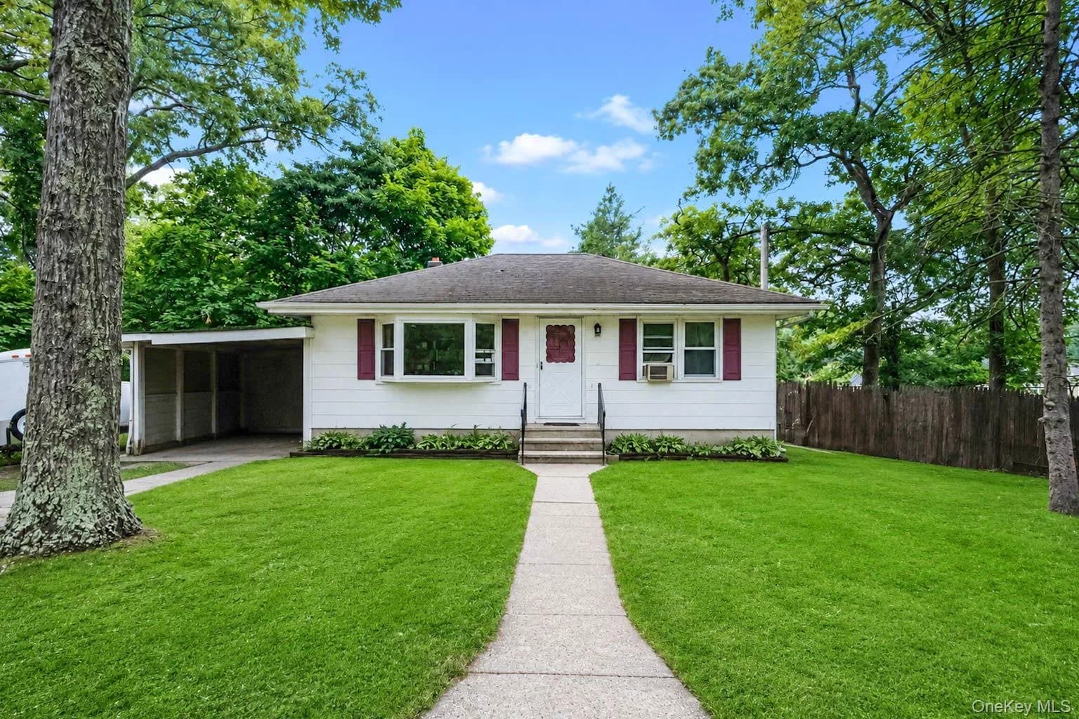 Single Family Residence in Brookhaven, NY
