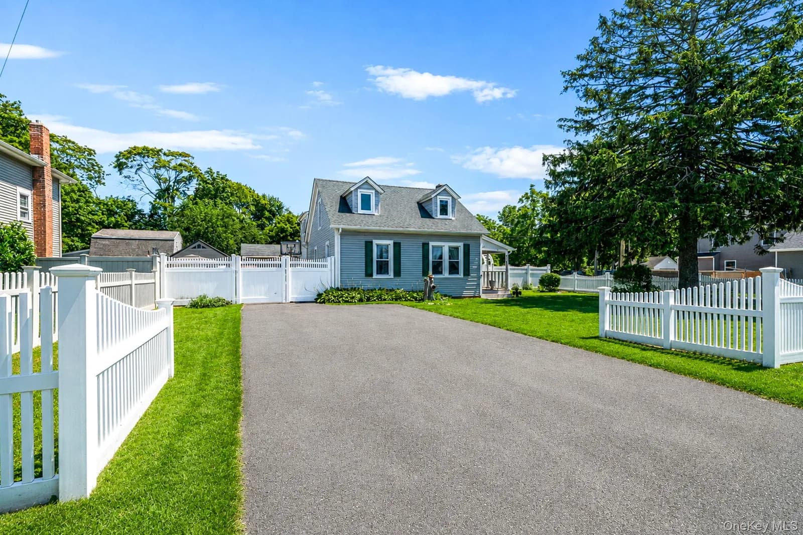 Single Family Residence in Brookhaven, NY