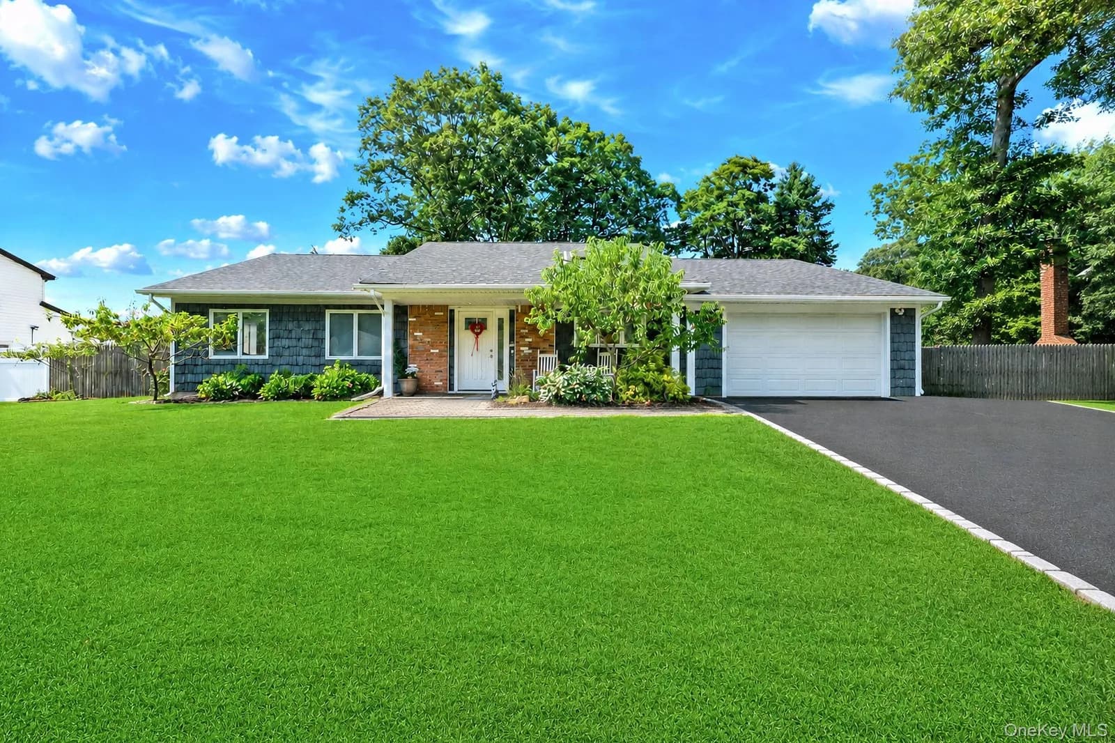Single Family Residence in Brookhaven, NY