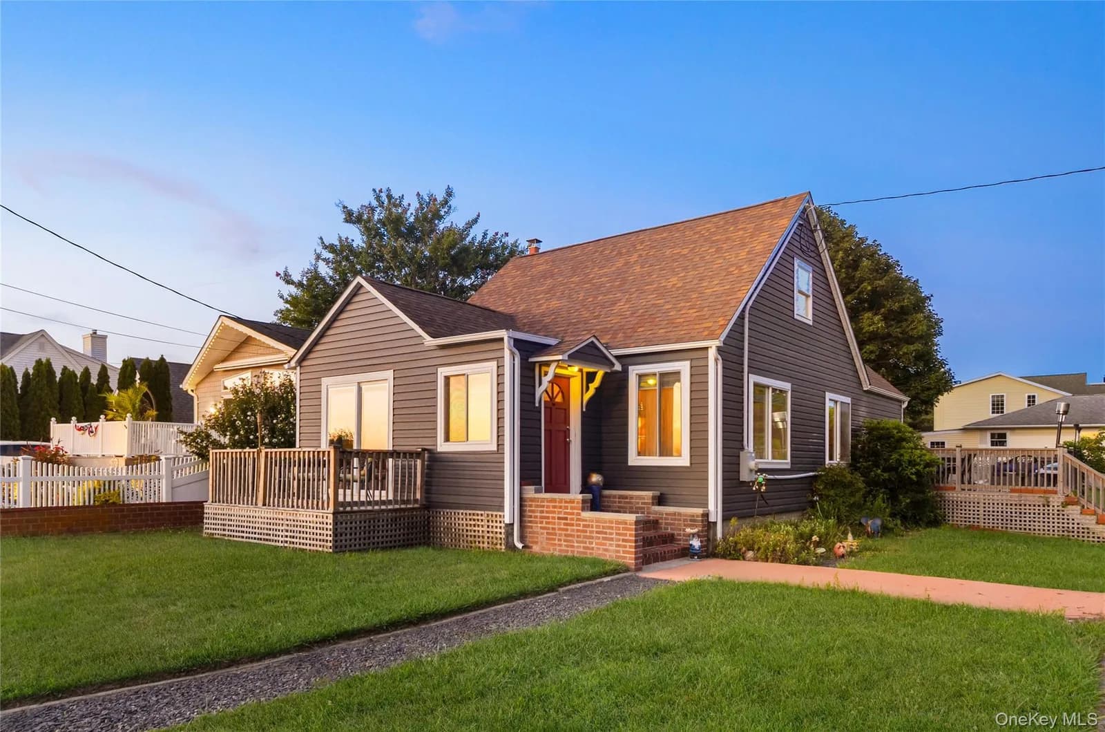 Single Family Residence in Brookhaven, NY