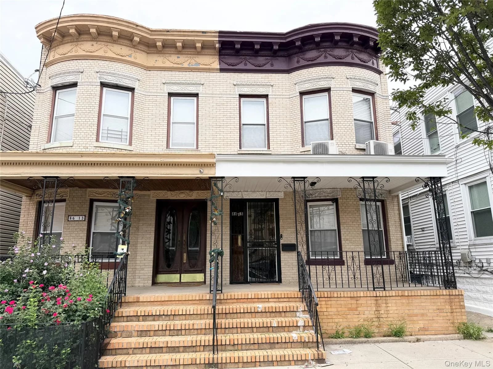 Single Family Residence in New York, NY