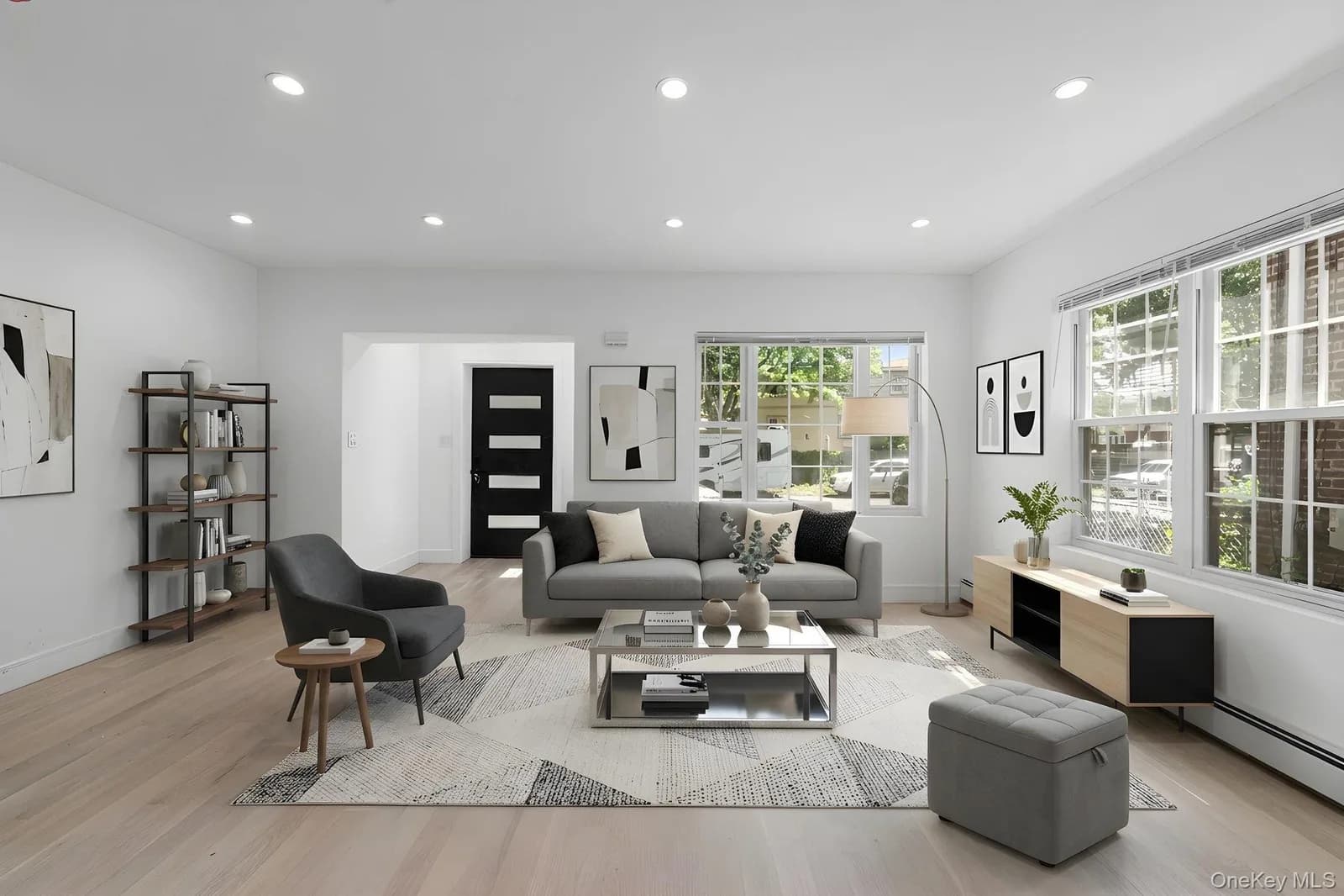 Single Family Residence in New York, NY
