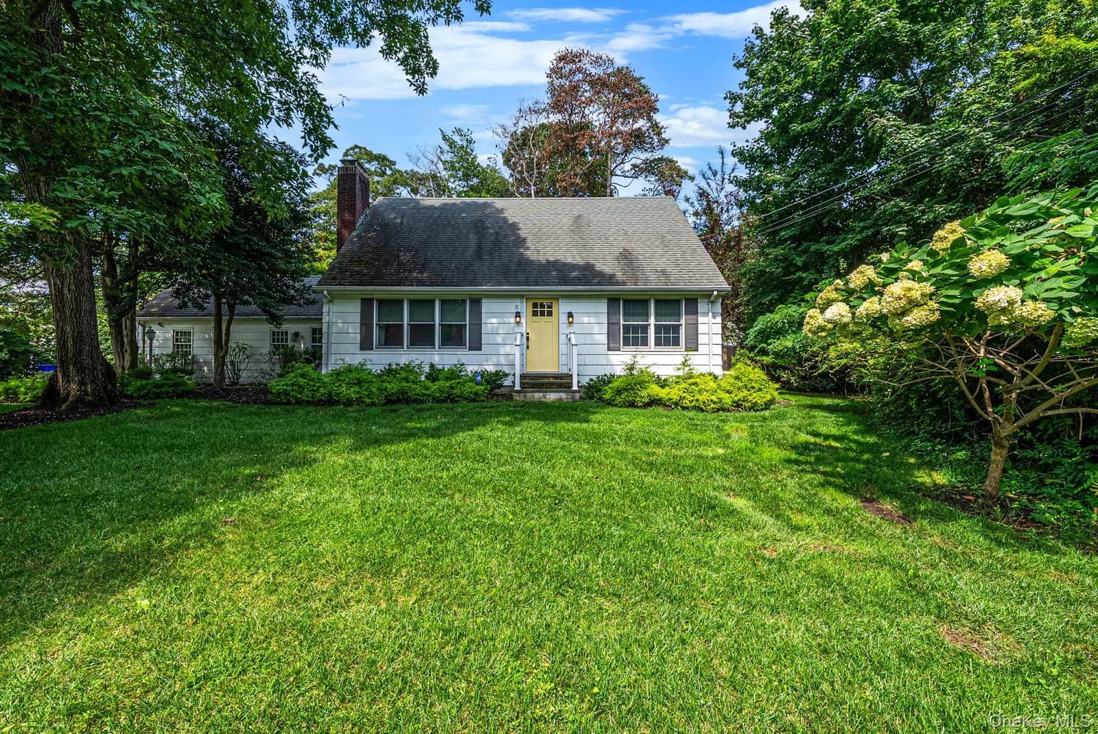 Single Family Residence in Brookhaven, NY