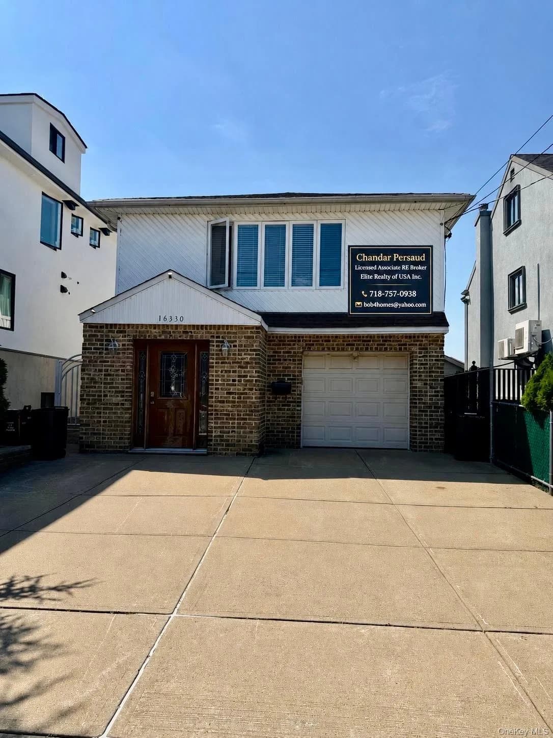 Duplex in Howard Beach, NY